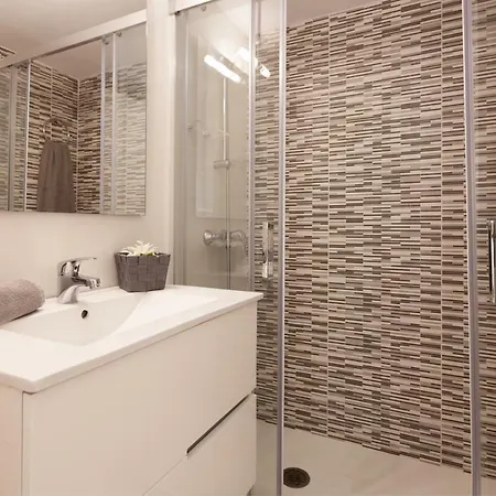 Lejlighed Lets Holidays Tropicana Sea Views *